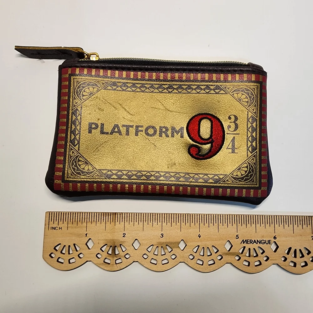 Hogwarts Express Coin Purse and Pouch Set - Picture 7 of 9
